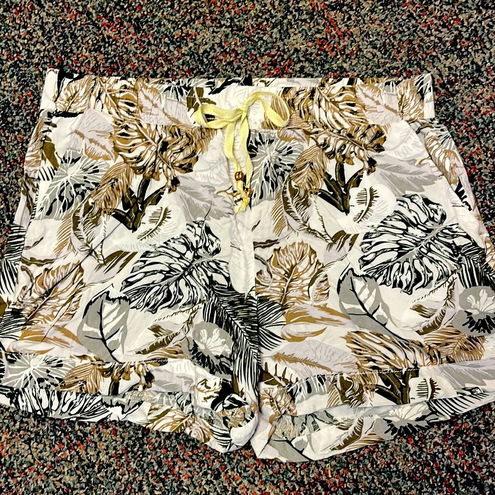 Cute Tropical Shorts